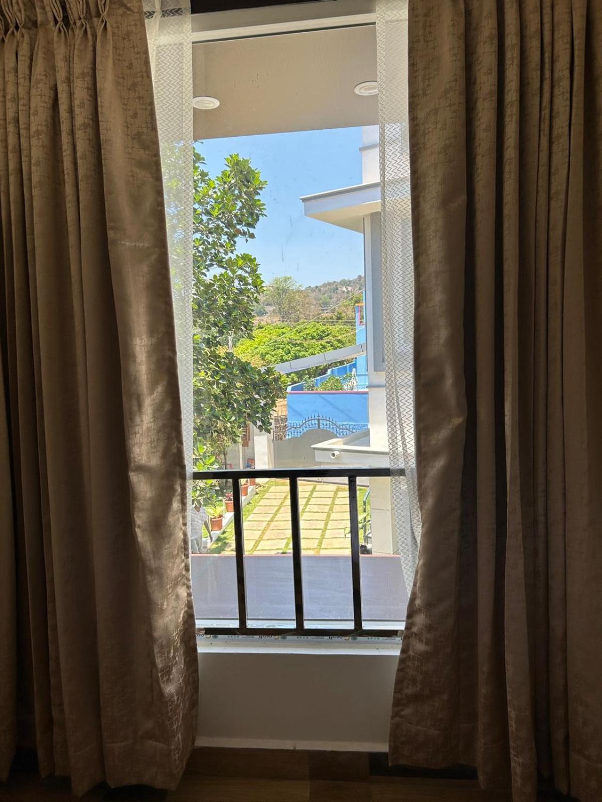 Sapphire Stayss Yelagiri Exteriör bild