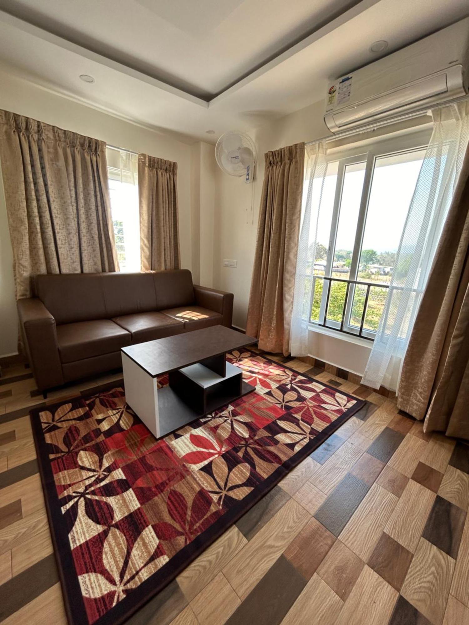 Sapphire Stayss Yelagiri Exteriör bild